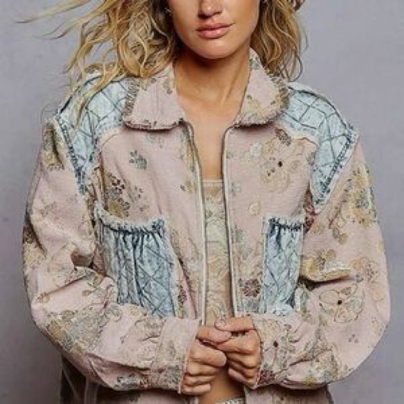 POL Jackets & Blazers - POL Vintage Floral Quilted Bomber - NWT